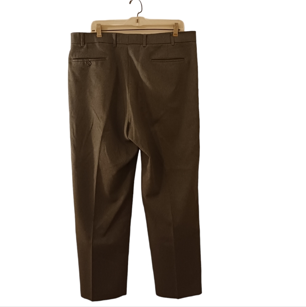 Levi's Men's Light Gray Action Slacks Size 38" x 30" 100% Polyester Dress Pants - Picture 5 of 5